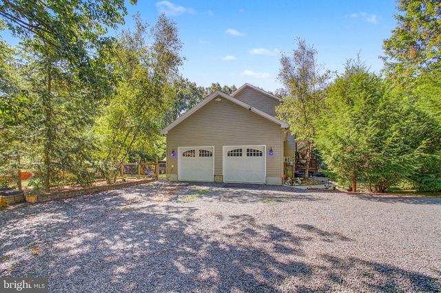 46 HOPKINS RD, New Egypt, NJ 08533