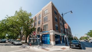 1502 W Ainslie Street 208, Chicago, IL 60640