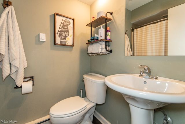 10 Meadowlawn Drive 13, Mentor, OH 44060