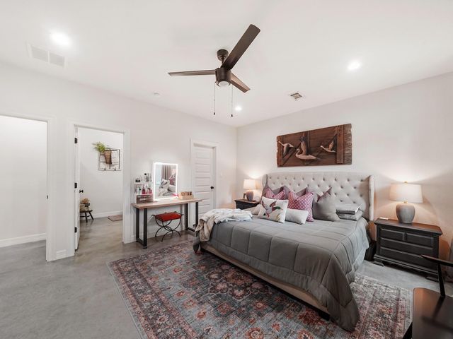 125 Ellis Lane, West Columbia, TX 77486
