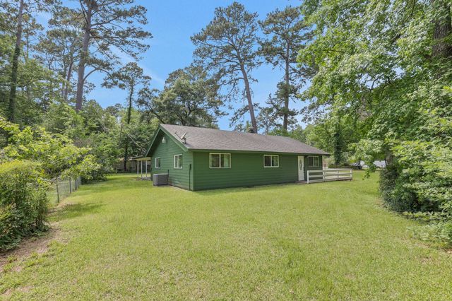32 Gov Culberson Circle, Point Blank, TX 77364