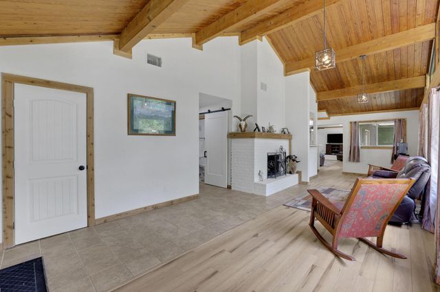32 Gov Culberson Circle, Point Blank, TX 77364