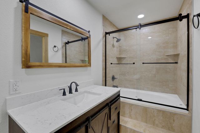 32 Gov Culberson Circle, Point Blank, TX 77364