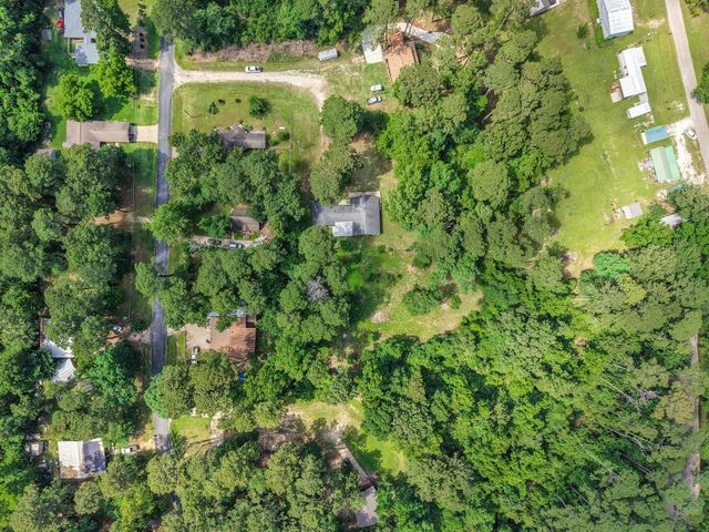 32 Gov Culberson Circle, Point Blank, TX 77364