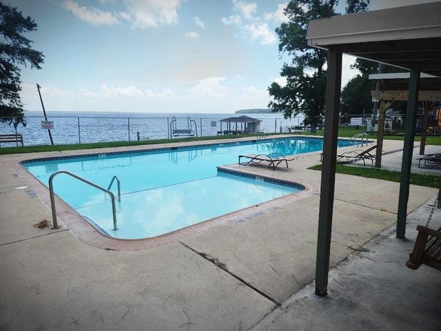 32 Gov Culberson Circle, Point Blank, TX 77364