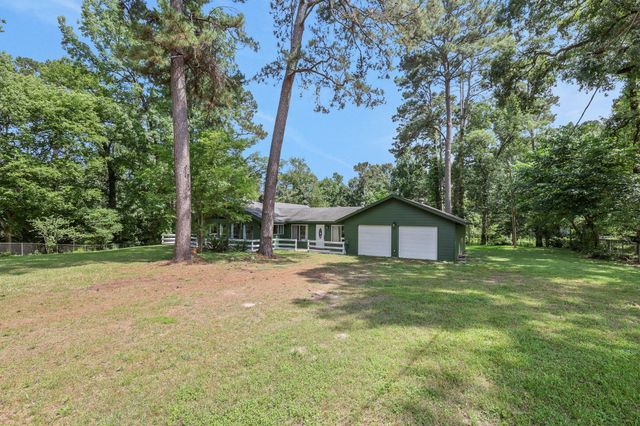 32 Gov Culberson Circle, Point Blank, TX 77364