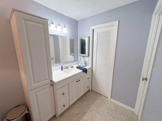 1 Royal Palm Way 3050, Boca Raton, FL 33432