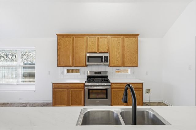 5904 Meadowglen Drive, Denton, TX 76226