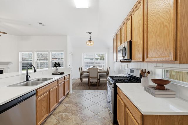 5904 Meadowglen Drive, Denton, TX 76226