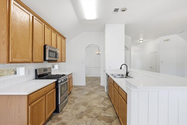 5904 Meadowglen Drive, Denton, TX 76226