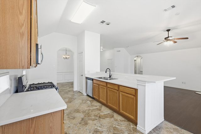 5904 Meadowglen Drive, Denton, TX 76226