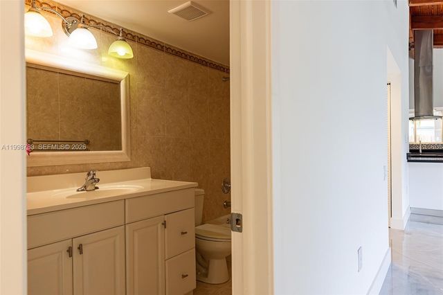 10241 SW 128th Ave, Miami, FL 33186