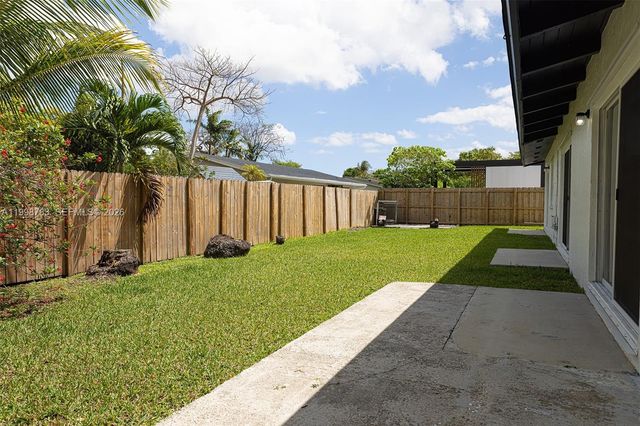 10241 SW 128th Ave, Miami, FL 33186