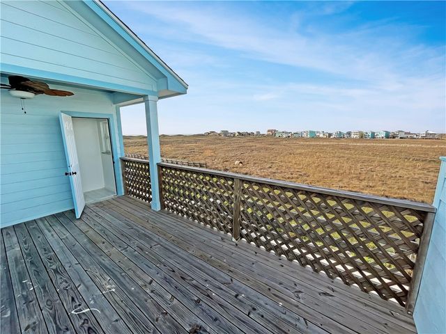 154 West Palm Beach Road, Port Aransas, TX 78373