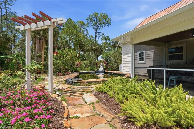 681 7th ST SW, Naples, FL 34117