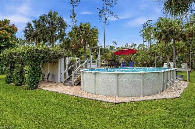 681 7th ST SW, Naples, FL 34117