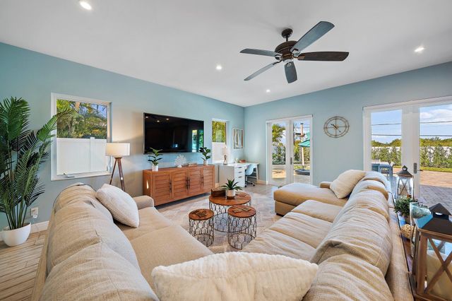 500 Sunrise Way, Juno Beach, FL 33408