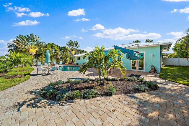 500 Sunrise Way, Juno Beach, FL 33408