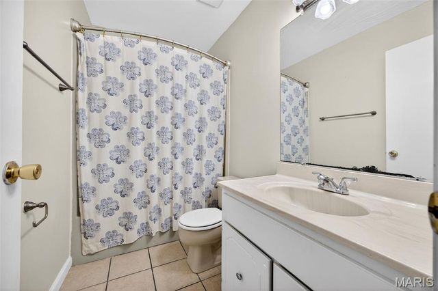 31 Park Charles Boulevard A, St Peters, MO 63376