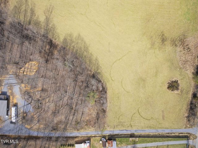 724 Dry Creek Road, Jonesborough, TN 37659