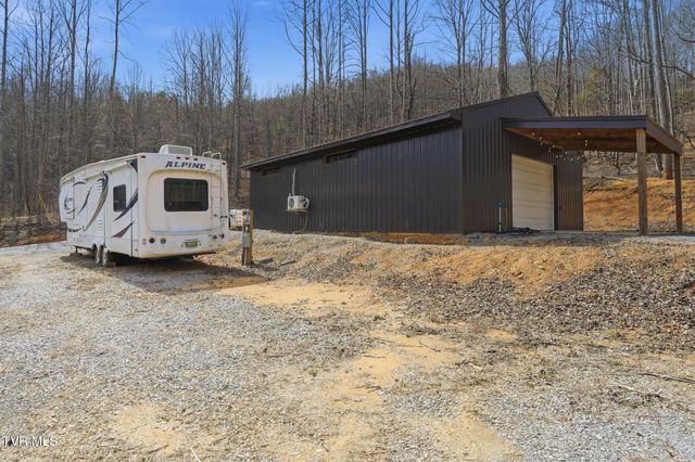 724 Dry Creek Road, Jonesborough, TN 37659