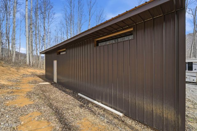724 Dry Creek Road, Jonesborough, TN 37659