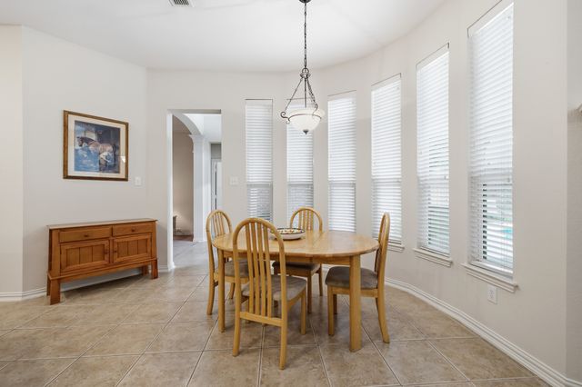 917 Water Oak Drive, Grapevine, TX 76051