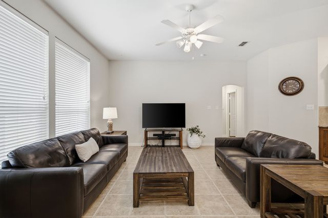 917 Water Oak Drive, Grapevine, TX 76051