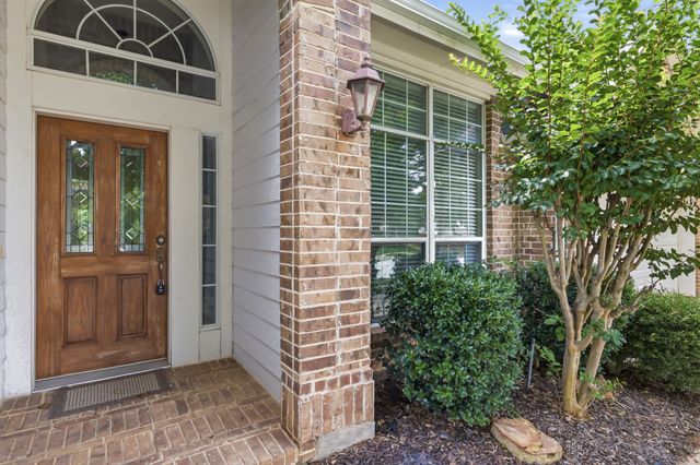 917 Water Oak Drive, Grapevine, TX 76051
