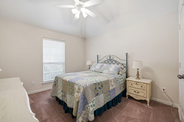 917 Water Oak Drive, Grapevine, TX 76051