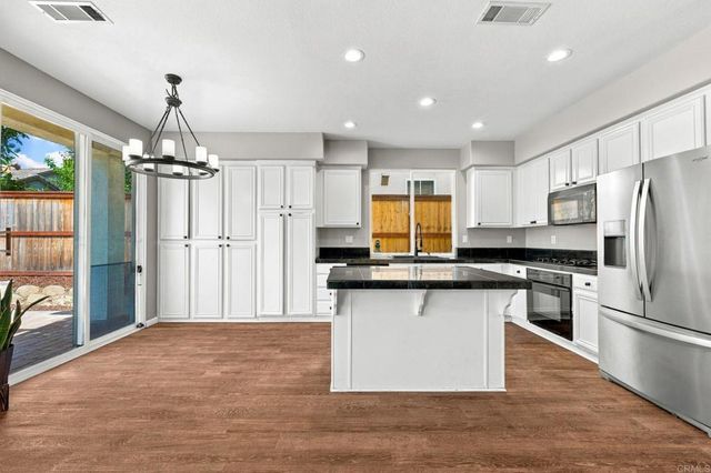 1495 Enchante Way, Oceanside, CA 92056