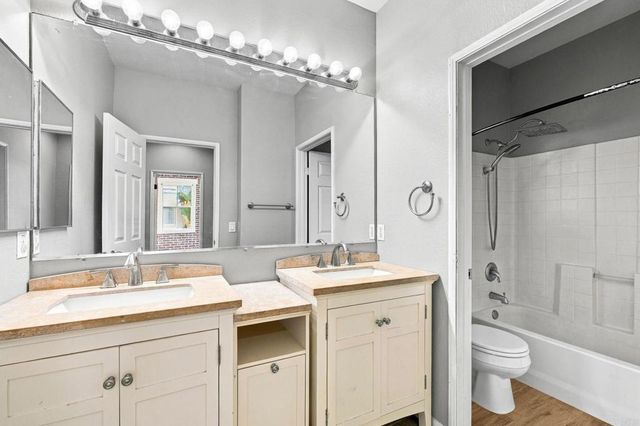 1495 Enchante Way, Oceanside, CA 92056