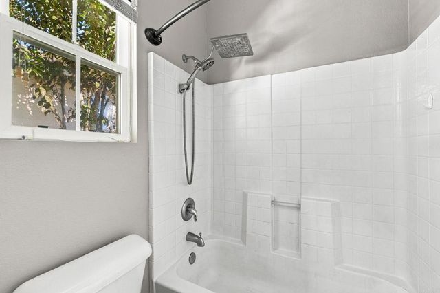 1495 Enchante Way, Oceanside, CA 92056