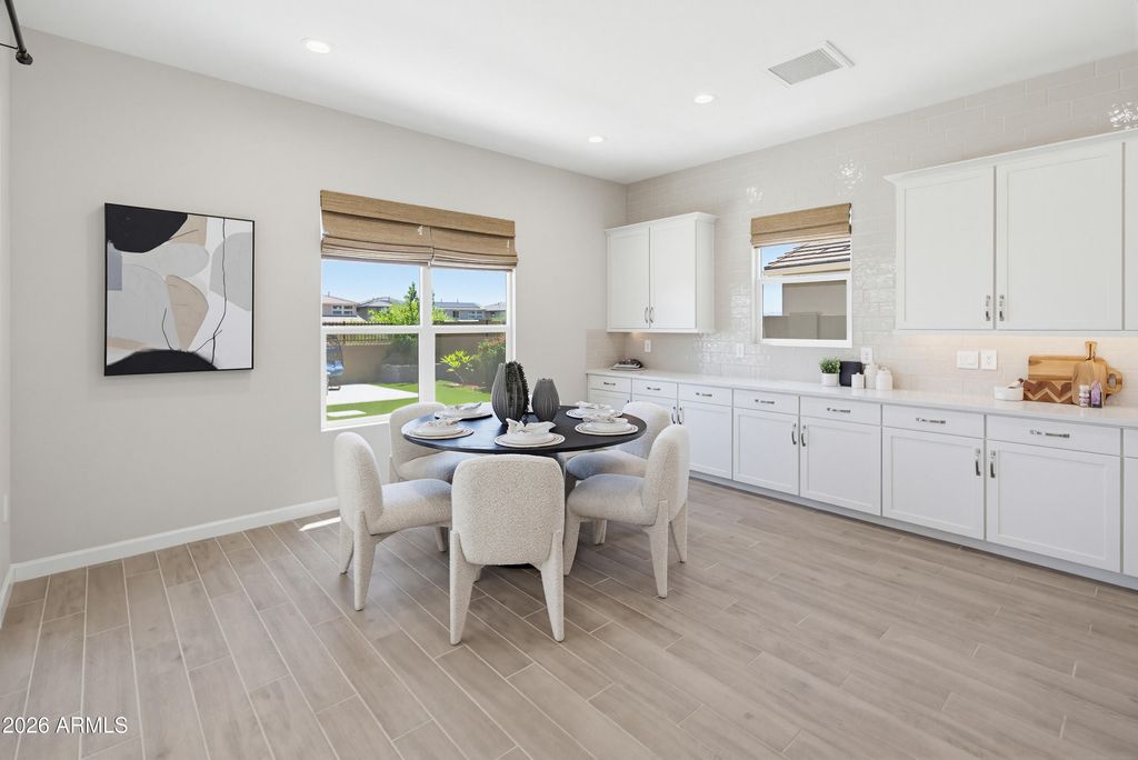 Image 13 of property listing at 21307 N 59th Terrace, Phoenix, AZ 85054