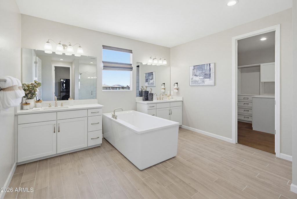 Image 20 of property listing at 21307 N 59th Terrace, Phoenix, AZ 85054