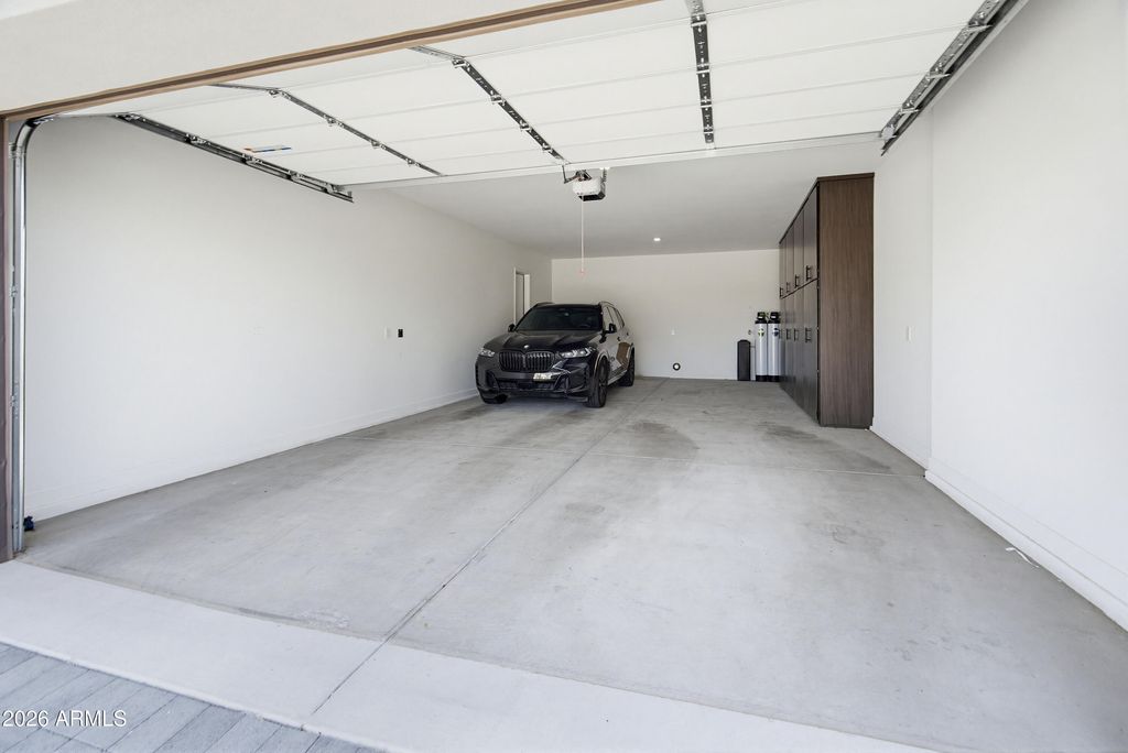 Image 33 of property listing at 21307 N 59th Terrace, Phoenix, AZ 85054