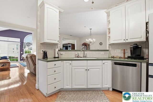 3 Nottingham Lane, Easton, PA 18045