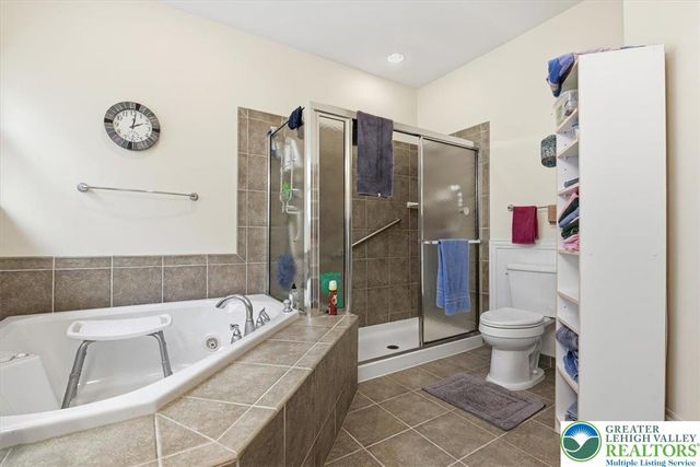 3 Nottingham Lane, Easton, PA 18045