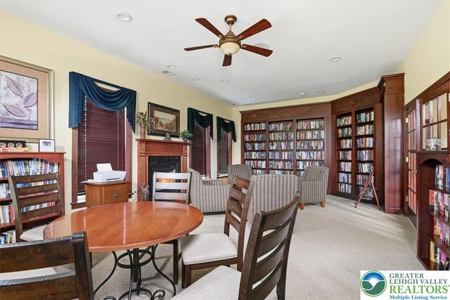 3 Nottingham Lane, Easton, PA 18045