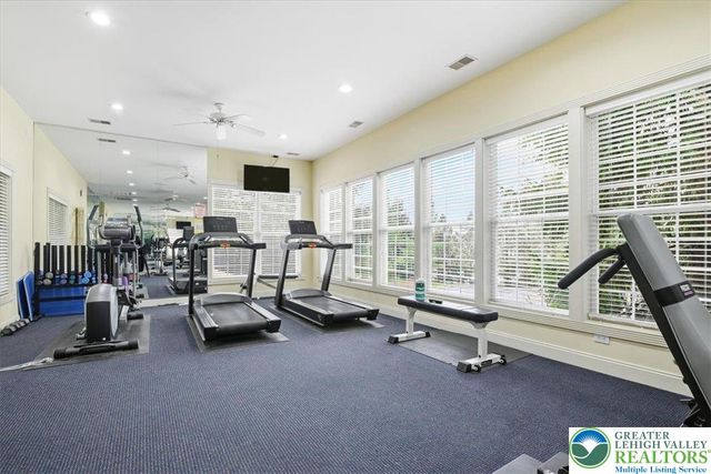 3 Nottingham Lane, Easton, PA 18045