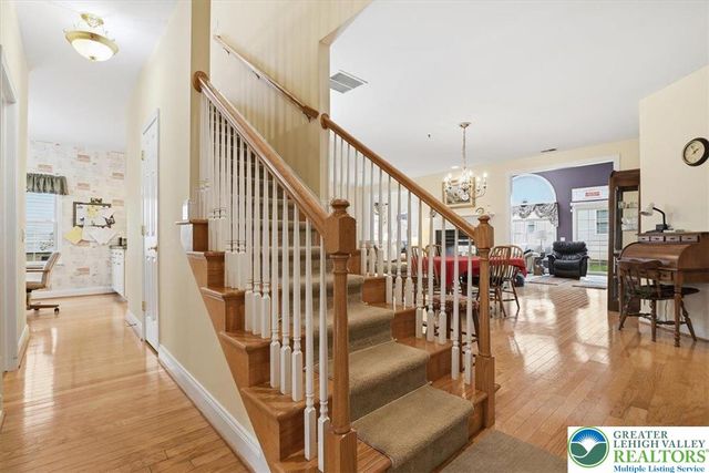 3 Nottingham Lane, Easton, PA 18045