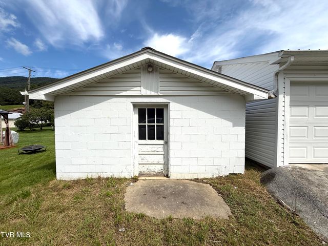 2661 Bristol Highway, Gate City, VA 24251