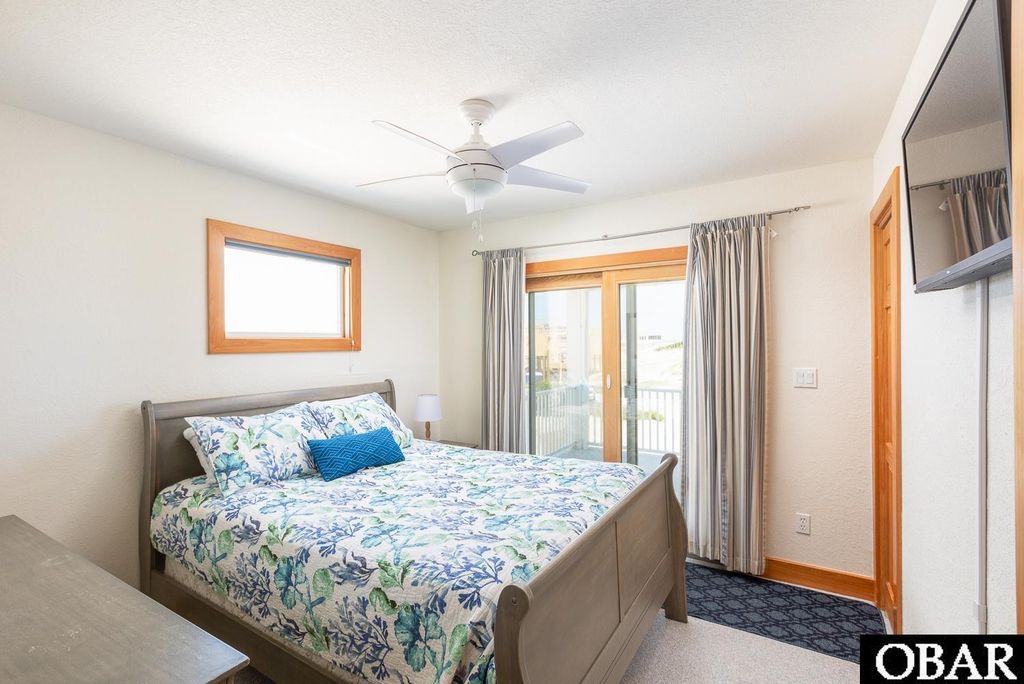 Image 15 of property listing at 1982 Sandpiper Road, Corolla, NC 27927