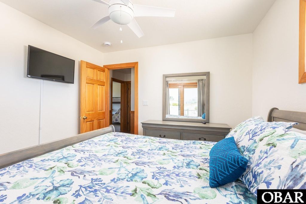 Image 16 of property listing at 1982 Sandpiper Road, Corolla, NC 27927