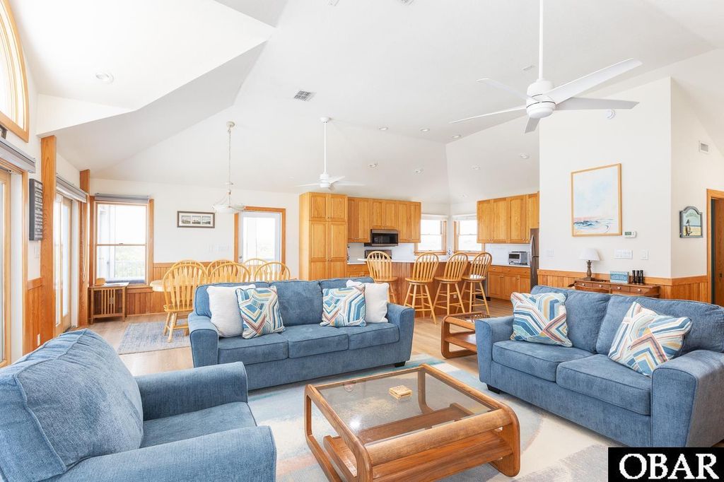 Image 6 of property listing at 1982 Sandpiper Road, Corolla, NC 27927