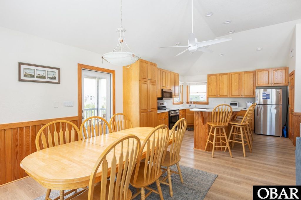 Image 10 of property listing at 1982 Sandpiper Road, Corolla, NC 27927