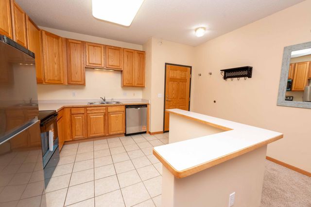 4824 E 53rd Street 322, Minneapolis, MN 55417