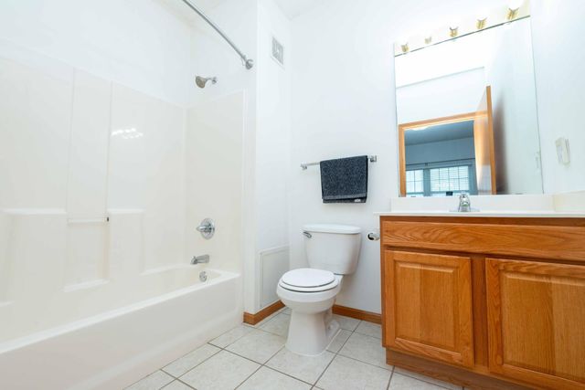 4824 E 53rd Street 322, Minneapolis, MN 55417