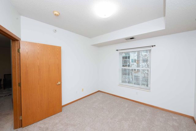 4824 E 53rd Street 322, Minneapolis, MN 55417