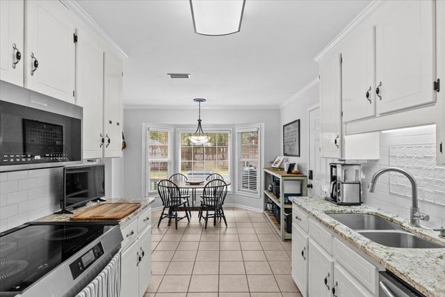 108 Sandy Springs Rd, Dothan, AL 36303